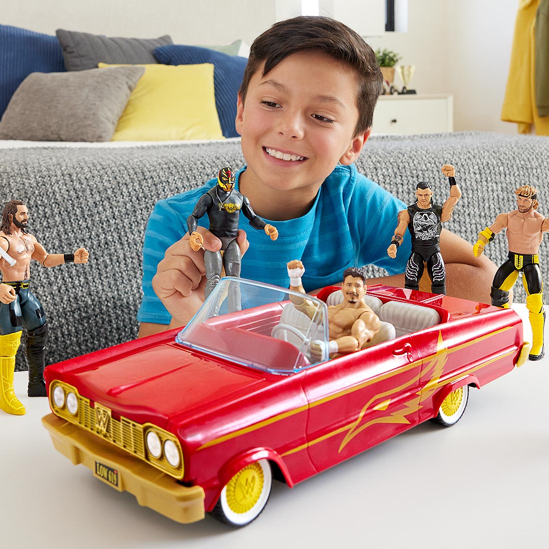 WWE Lucha Low Rider Vehicle (Includes Rey Mysterio Action Figure ...