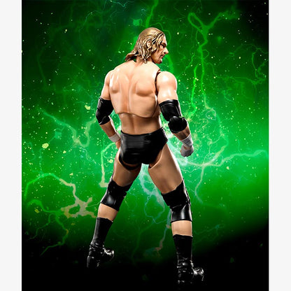 Triple H WWE Figuarts